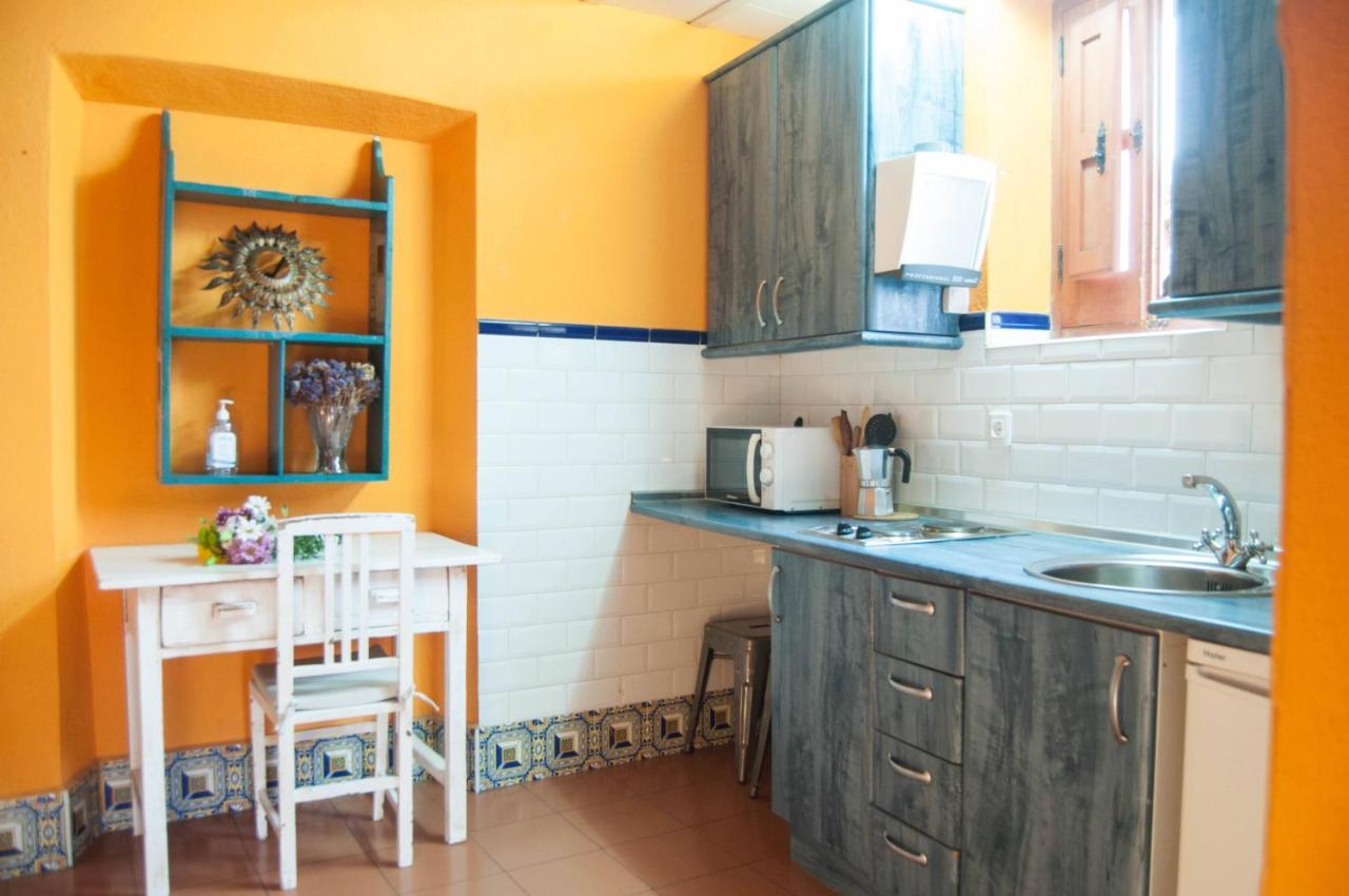 Apartamentos De La Parte Antigua De Касерес Екстер'єр фото