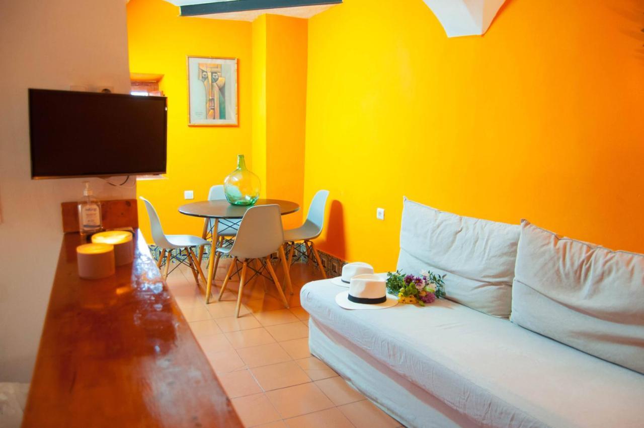 Apartamentos De La Parte Antigua De Касерес Екстер'єр фото