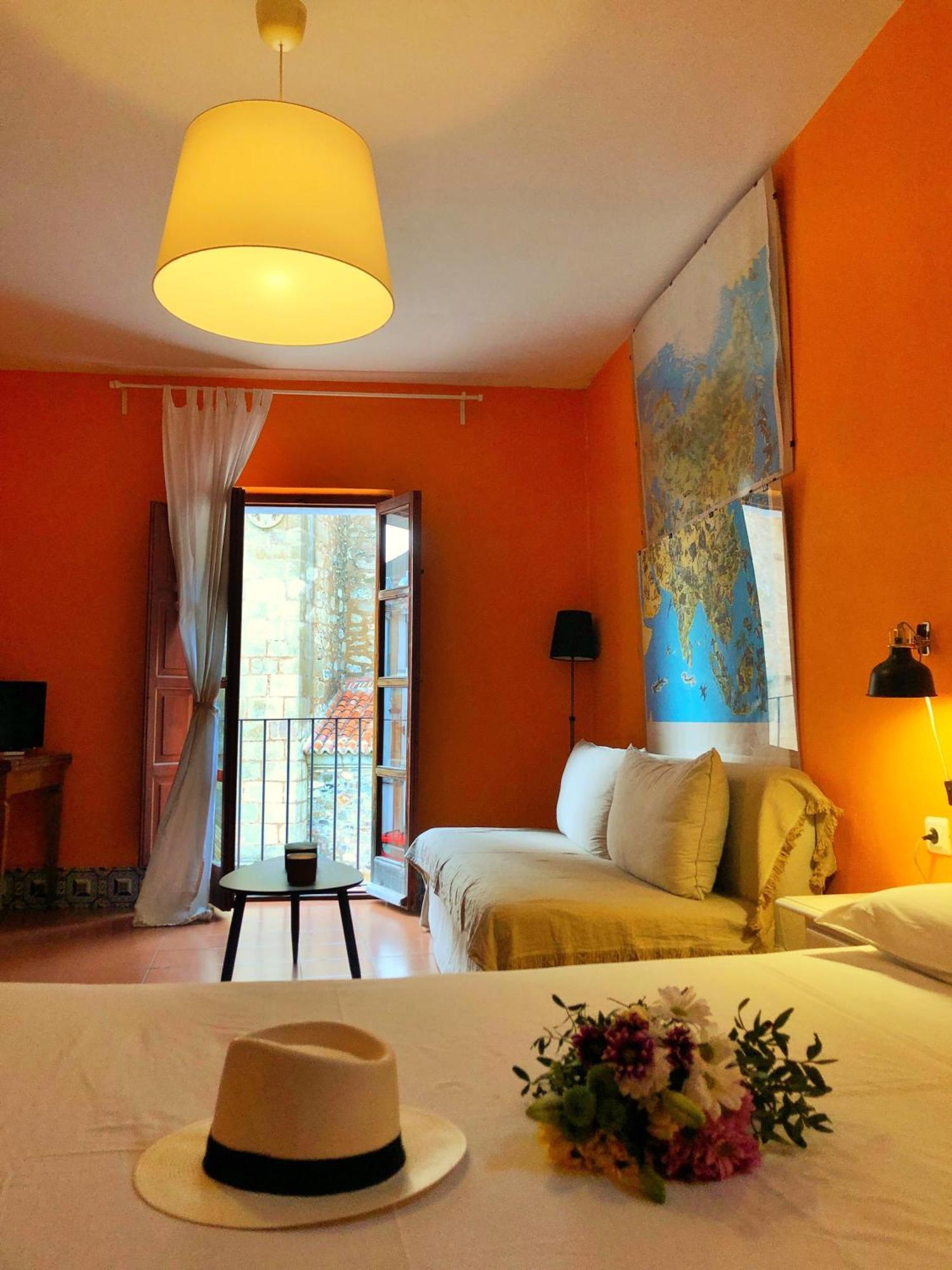 Apartamentos De La Parte Antigua De Касерес Номер фото