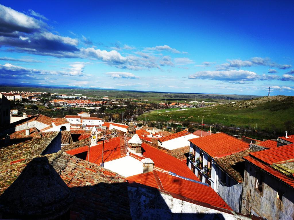 Apartamentos De La Parte Antigua De Касерес Екстер'єр фото