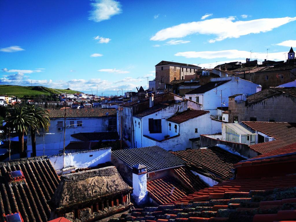 Apartamentos De La Parte Antigua De Касерес Екстер'єр фото