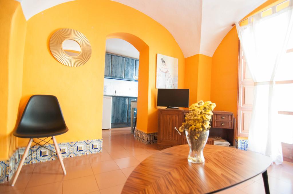 Apartamentos De La Parte Antigua De Касерес Екстер'єр фото