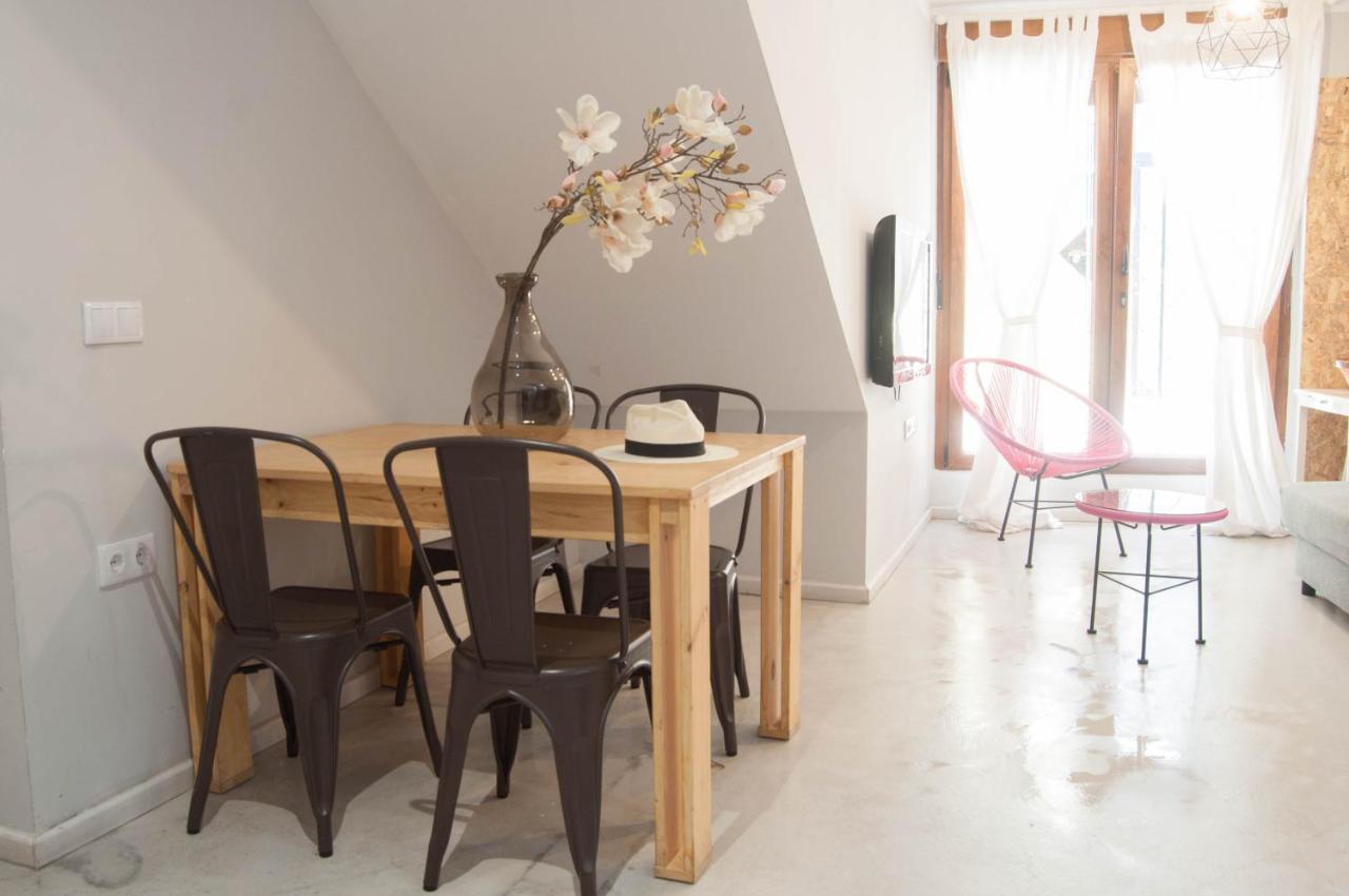 Apartamentos De La Parte Antigua De Касерес Екстер'єр фото