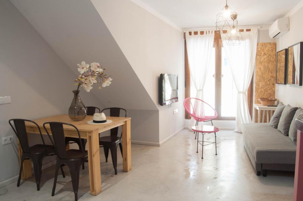 Apartamentos De La Parte Antigua De Касерес Екстер'єр фото