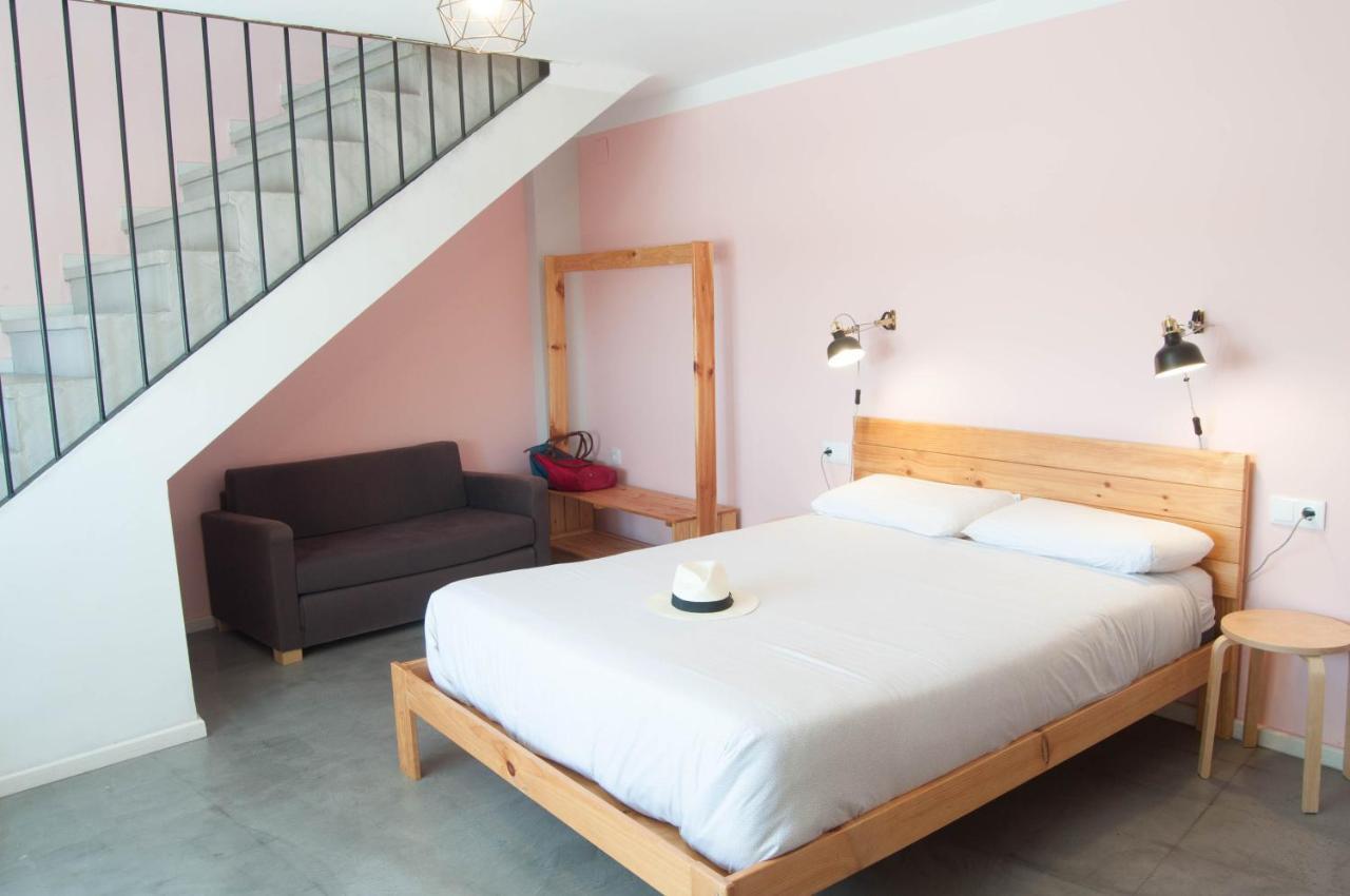 Apartamentos De La Parte Antigua De Касерес Екстер'єр фото